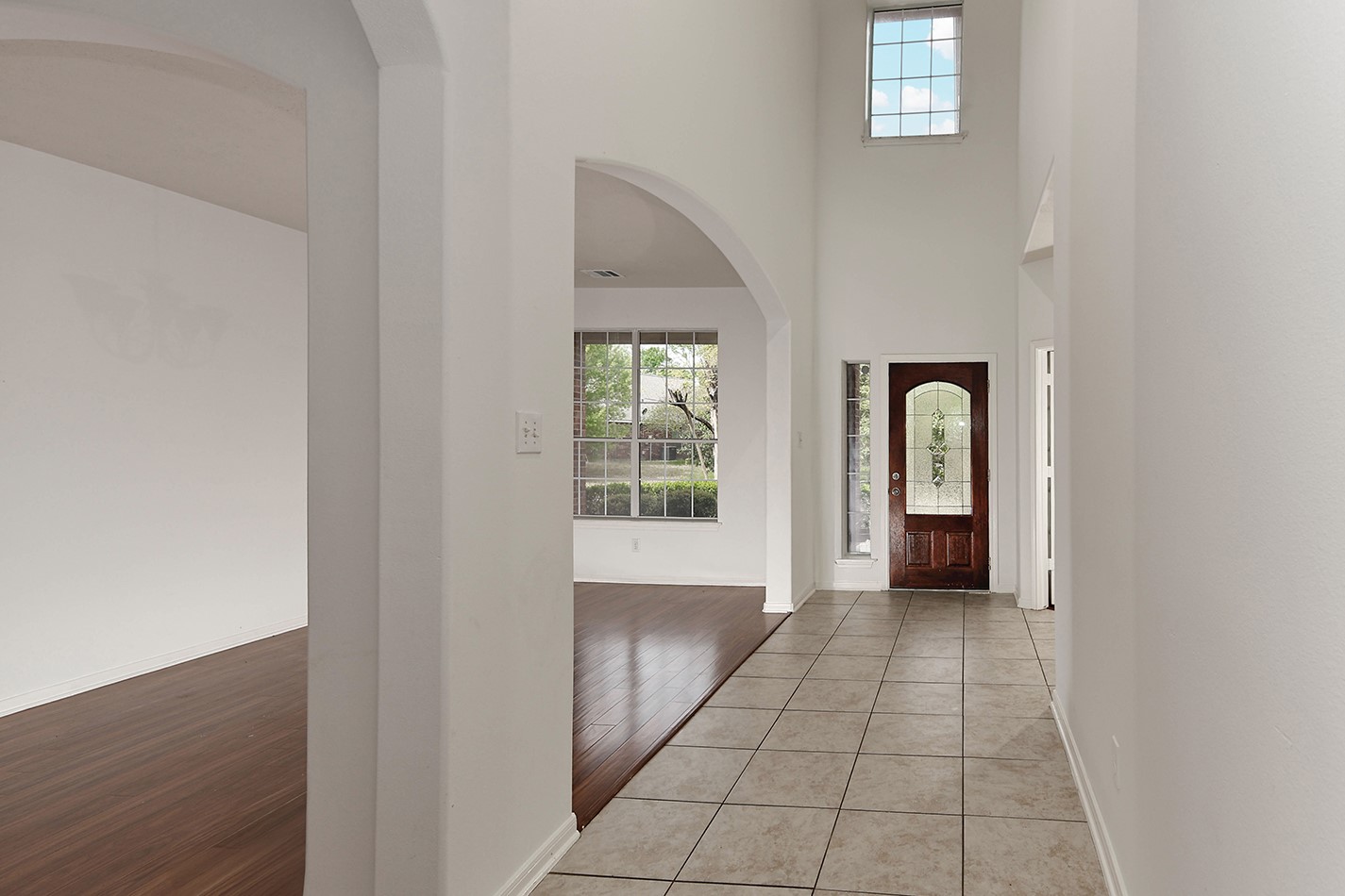 46 South April Mist Circle Conroe, TX 77385 - Photo 6 of 30