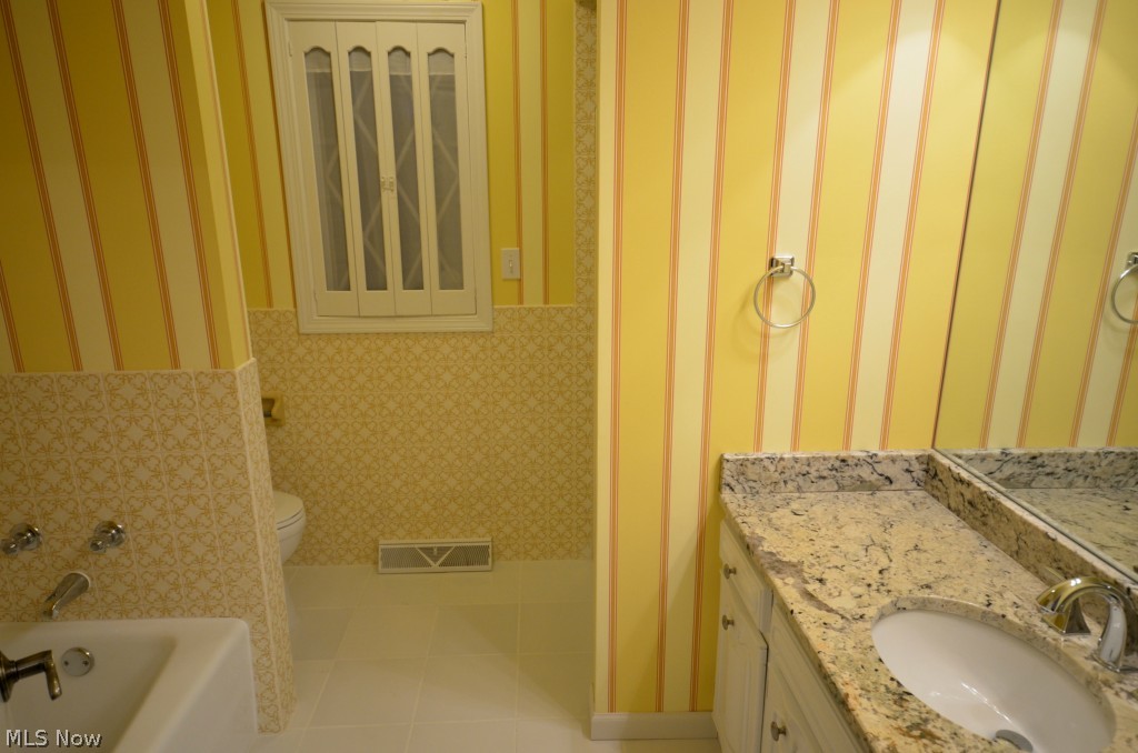2460 Brice Road Akron, OH 44313 - Photo 19 of 25