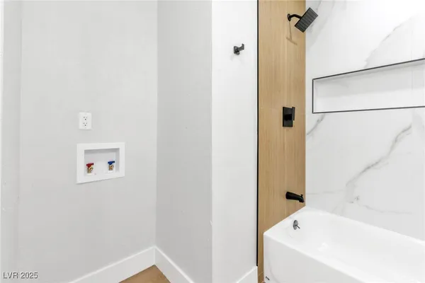 $1,600 | 4770 South Topaz Street, Unit 31, Las Vegas, NV 89121