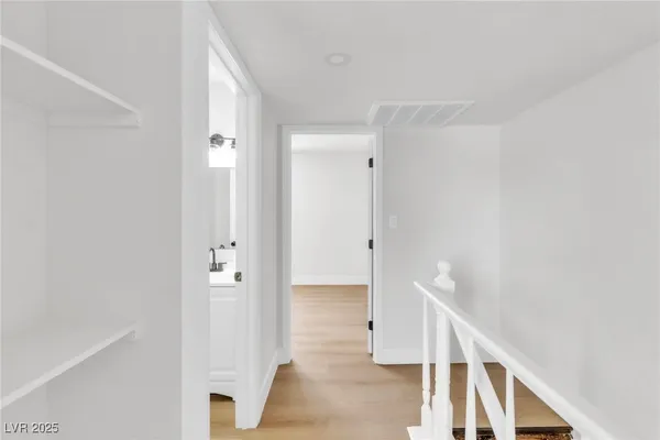 $1,600 | 4770 South Topaz Street, Unit 31, Las Vegas, NV 89121