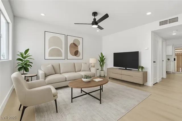 $1,600 | 4770 South Topaz Street, Unit 31, Las Vegas, NV 89121