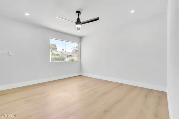 $1,600 | 4770 South Topaz Street, Unit 31, Las Vegas, NV 89121