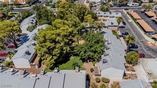 $1,600 | 4770 South Topaz Street, Unit 31, Las Vegas, NV 89121