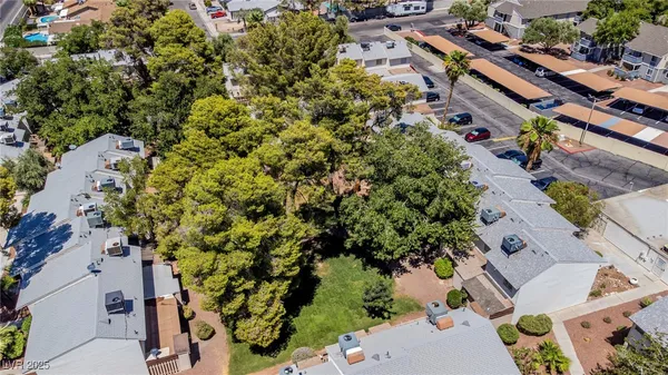 $1,600 | 4770 South Topaz Street, Unit 31, Las Vegas, NV 89121