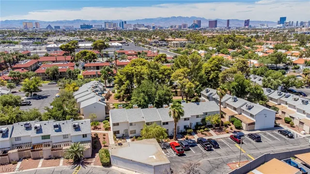 $1,600 | 4770 South Topaz Street, Unit 31, Las Vegas, NV 89121