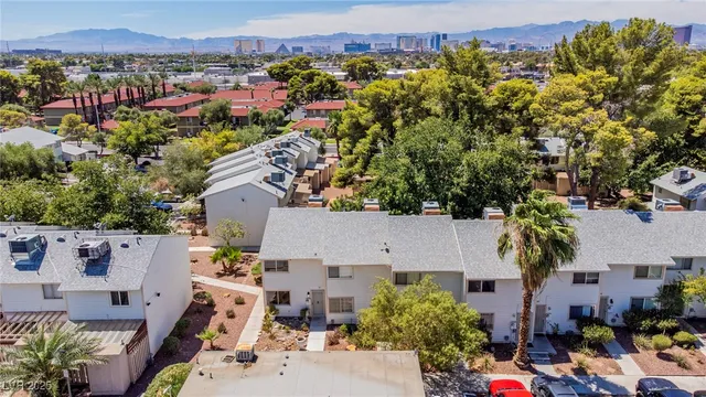 $1,600 | 4770 South Topaz Street, Unit 31, Las Vegas, NV 89121