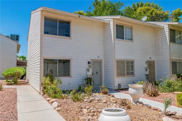 $1,600 | 4770 South Topaz Street, Unit 31, Las Vegas, NV 89121