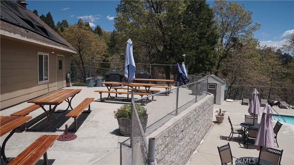 72 Park Drive Running Springs, CA 92382 - Photo 7 of 10