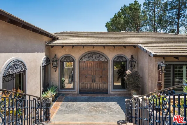 a front view of a house