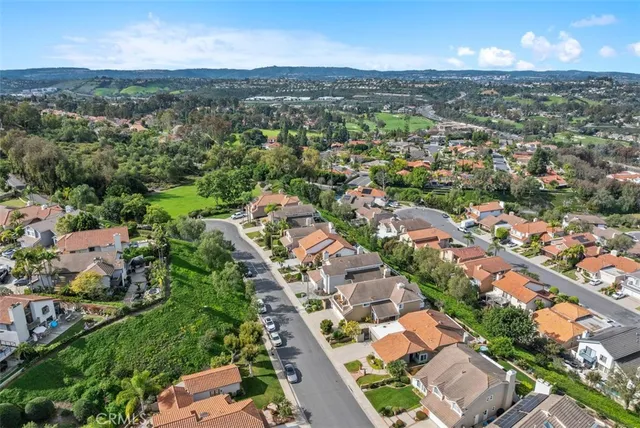 $1,350,000 | 27221 Delemos, Mission Viejo, CA 92692