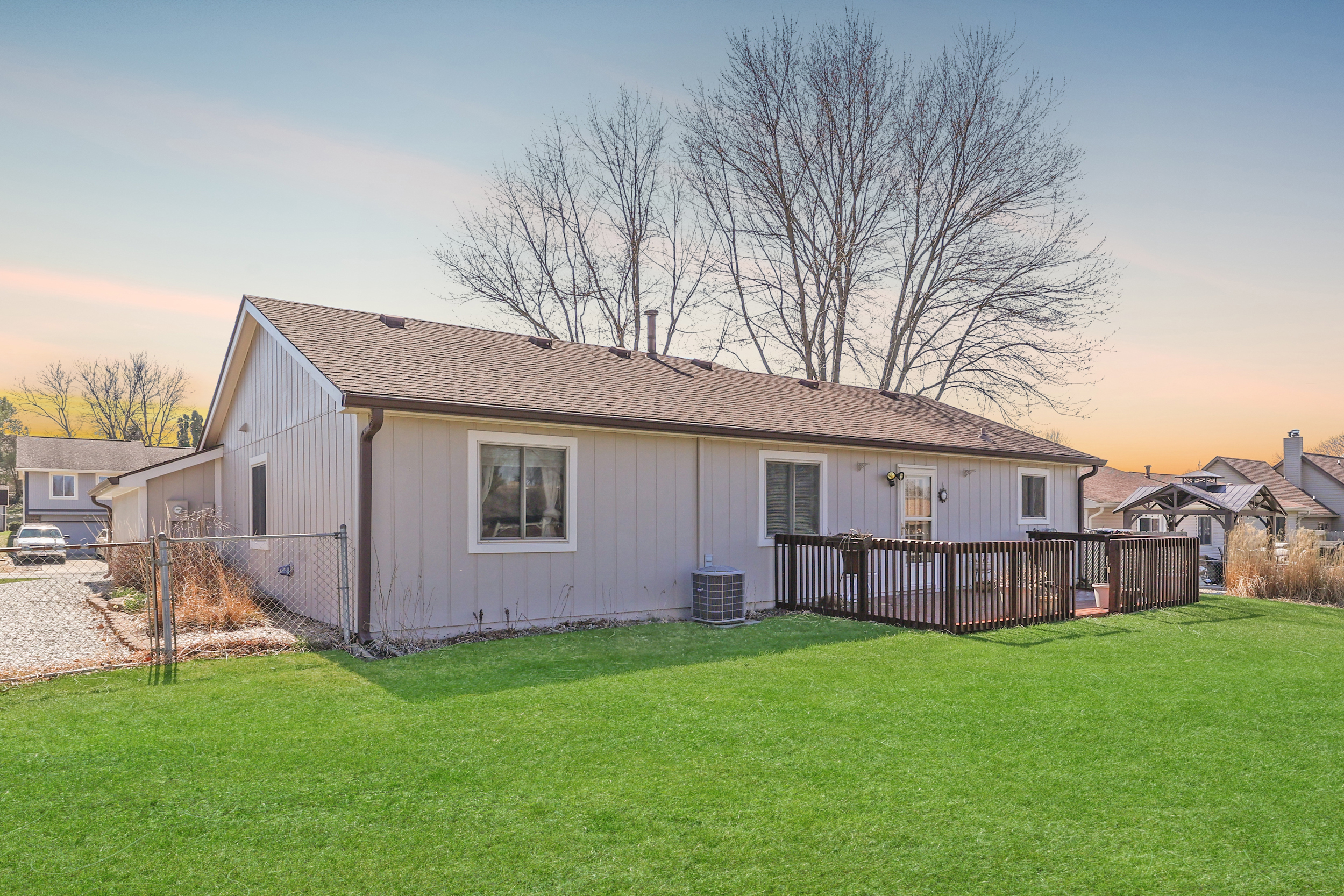 1166 Pilgrim Road Greenwood, IN 46142 - Photo 3 of 27 Gallery Image 3