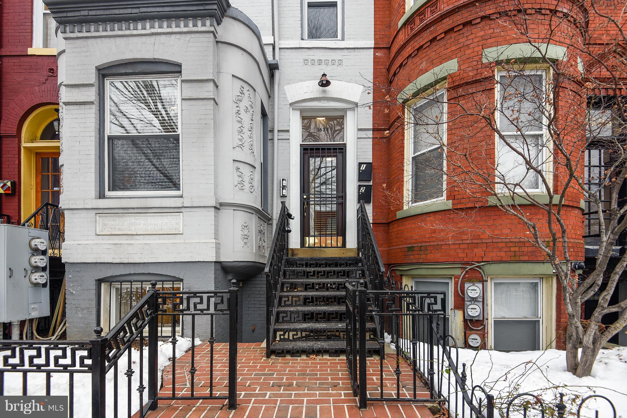 Exterior Front - Classic Metal Front Steps