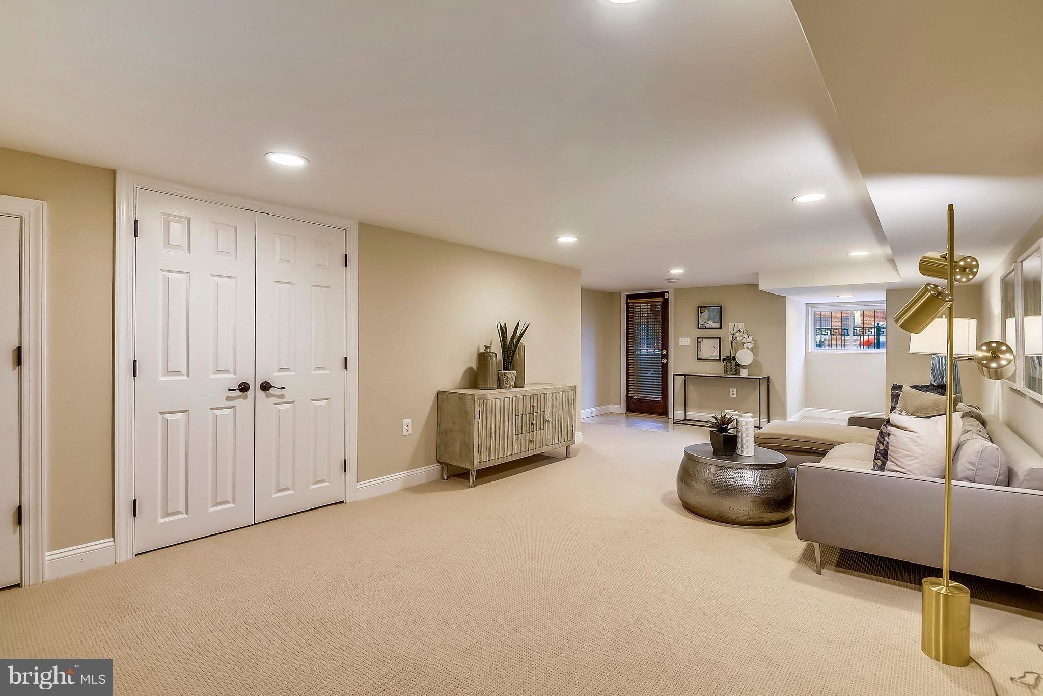 1634 6th Street Northwest, Unit 1 Washington, DC 20001 - Photo 24 of 36 Family Room