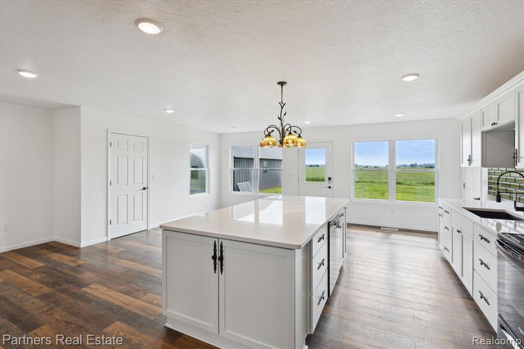 4798 North Loomis Road Mount Pleasant, MI 48858 - Photo 10 of 74 Gallery Image 10