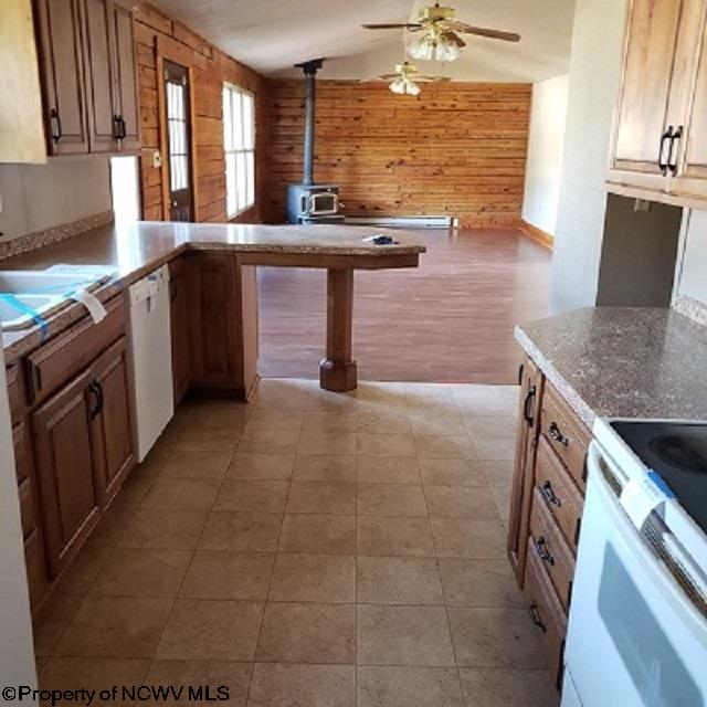 1202 Pleasant Valley Road Fairmont, WV 26554 - Photo 7 of 14 Gallery Image 7
