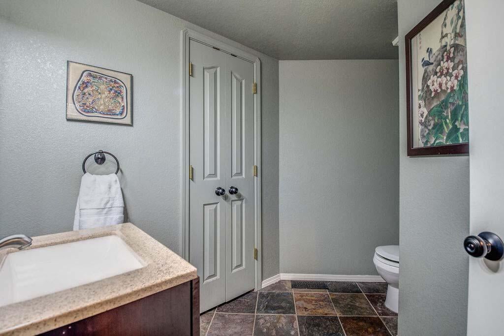135 Ridgecrest Drive Klamath Falls, OR 97601 - Photo 19 of 39 135ridgecrest-19