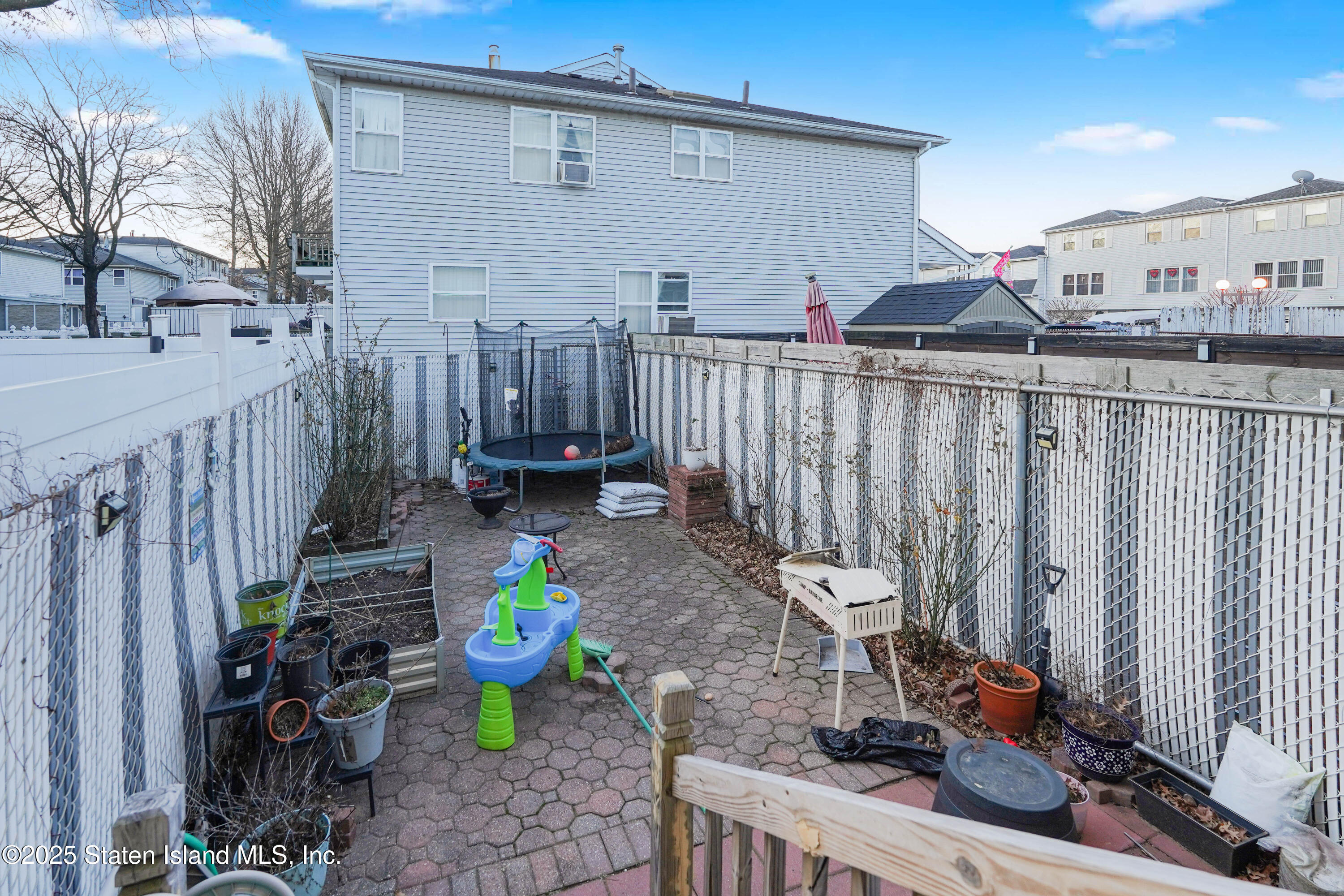 28 Lorraine Loop Staten Island, NY 10309 - Photo 20 of 20 Photo Feb 20 2025, 6 53 14 PM