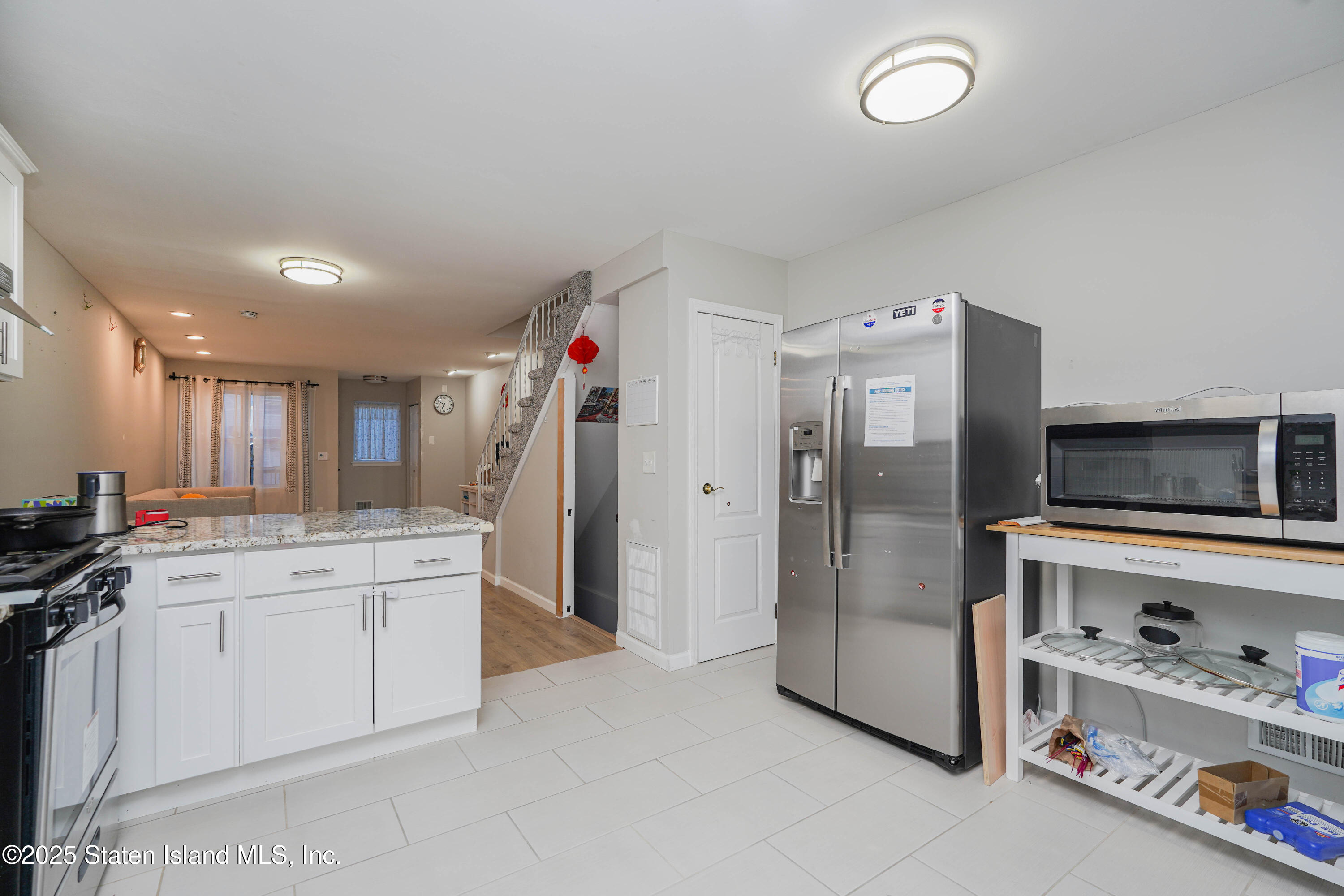 28 Lorraine Loop Staten Island, NY 10309 - Photo 5 of 20 Photo Feb 20 2025, 6 50 06 PM