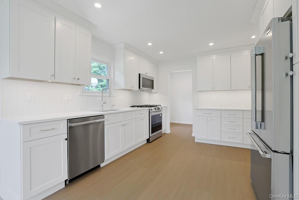 5 Country Ridge Road Scarsdale, NY 10583 - Photo 11 of 35