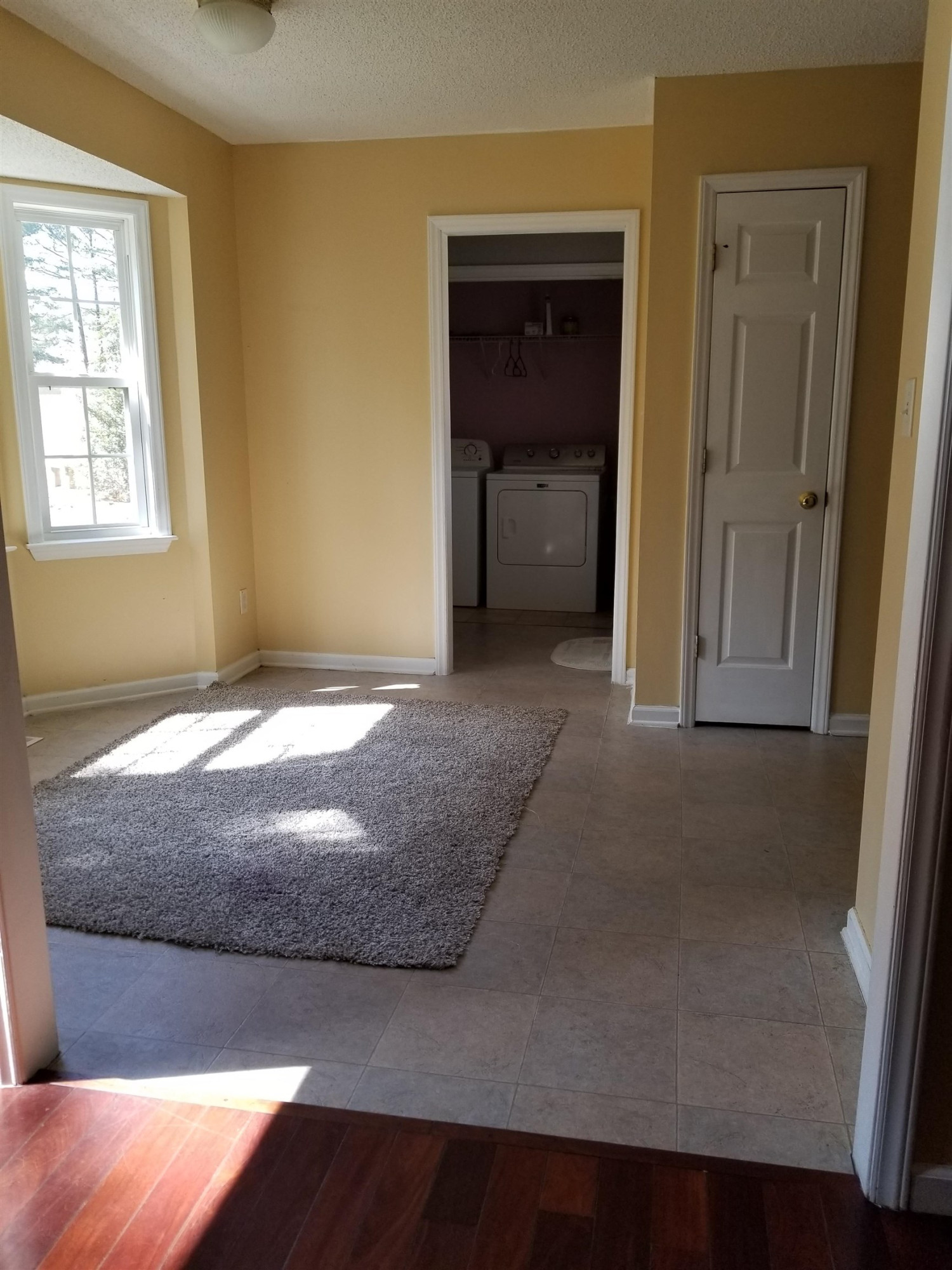 6408 Silver Spring Court Willow Spring, NC 27592 - Photo 3 of 11 Breakfast Area