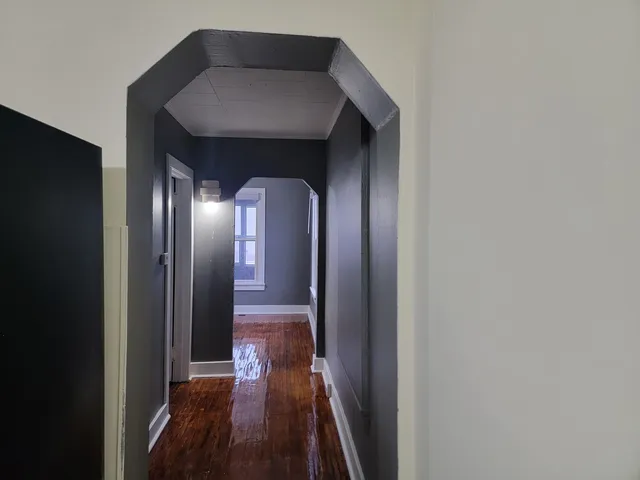 $76,900 | 406 East Oakland Avenue, Bloomington, IL 61701