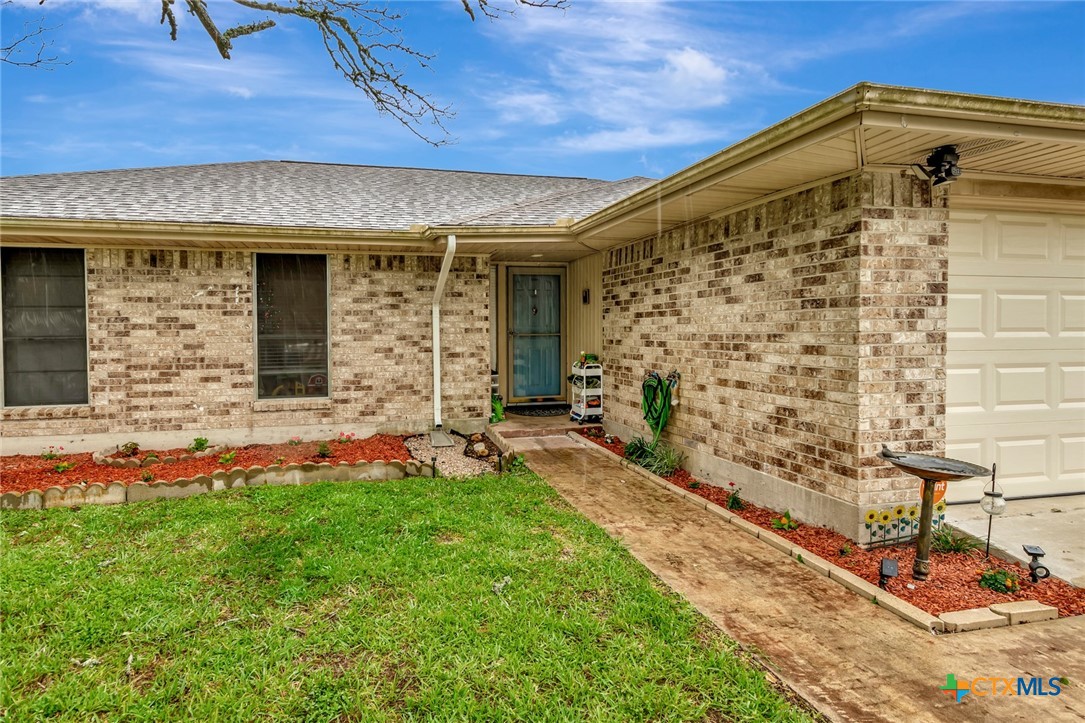 401 Viking Street Victoria, TX 77905 - Photo 2 of 20 a front view of a house with a yard