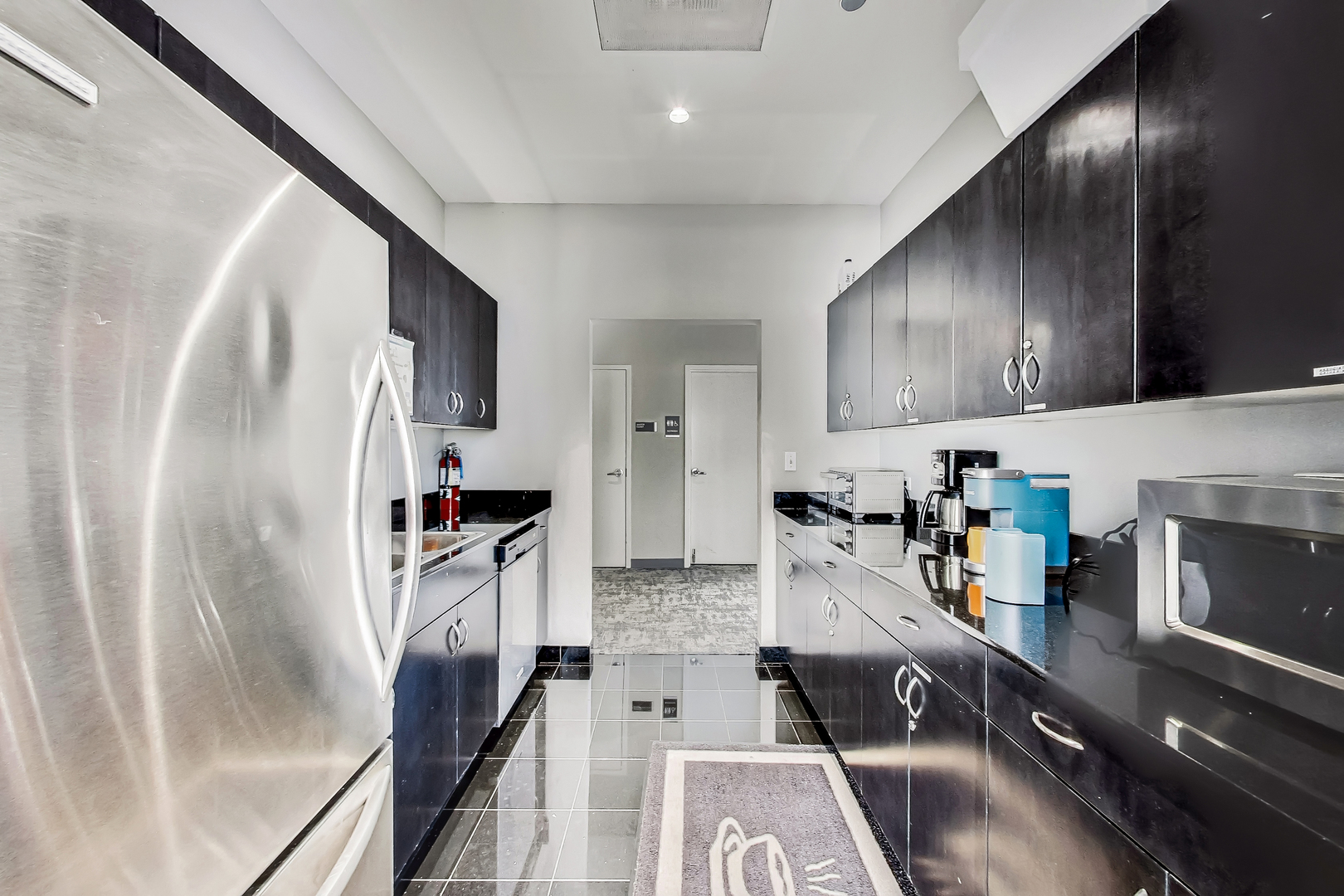 8 East Randolph Street, Unit 1602 Chicago, IL 60601 - Photo 29 of 34