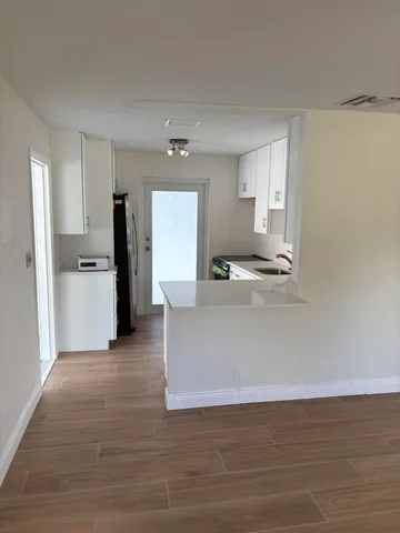 $2,400 | 2630 Northeast 8th Avenue, Pompano Beach, FL 33064