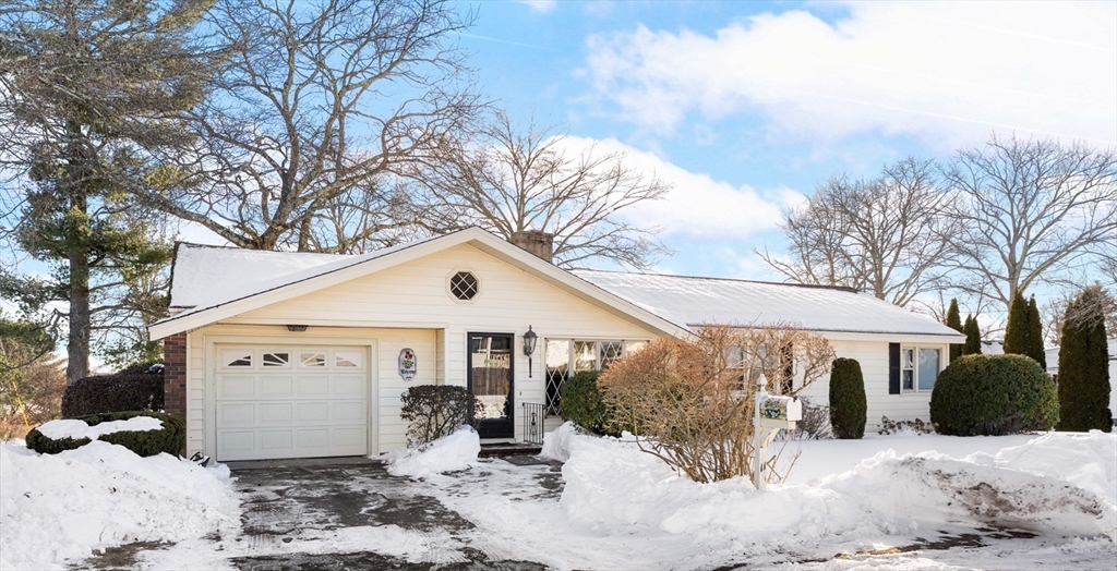 11 Deluca Road Milford, MA 01757 - Photo 3 of 38