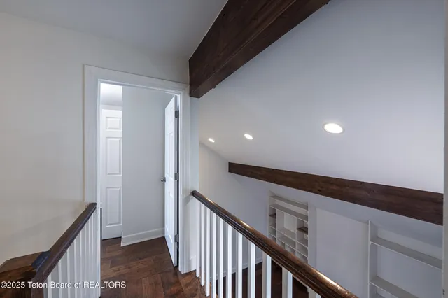 $1,125,000 | 400 Powderhorn Lane, Unit 67, Jackson, WY 83001