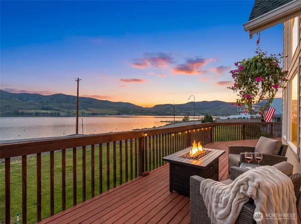 $950,000 | 111 Eldorado Way, Chelan, WA 98816