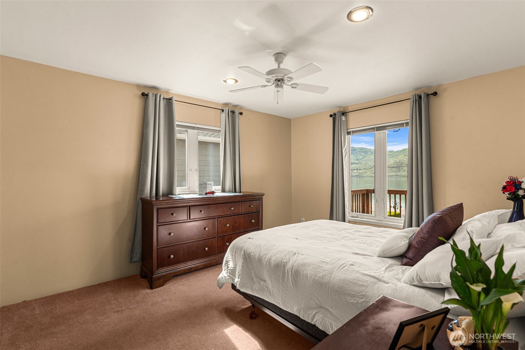 111 Eldorado Way Chelan, WA 98816 - Photo 11 of 40