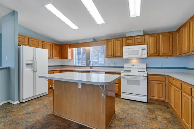 $299,000 | 43497 State Highway, Fall River Mills, CA 96028