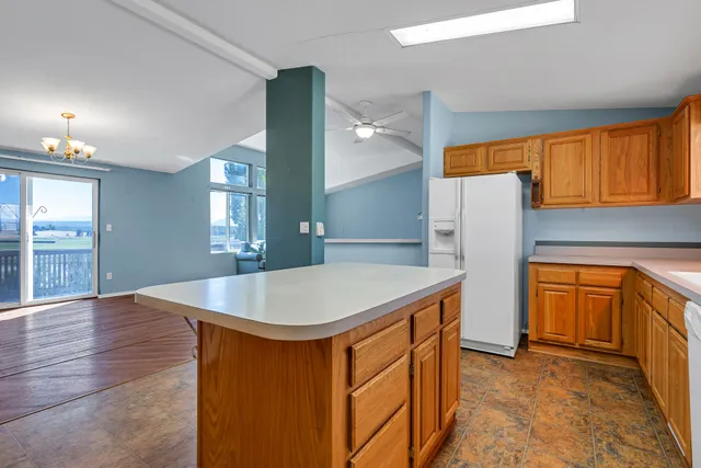 $299,000 | 43497 State Highway, Fall River Mills, CA 96028