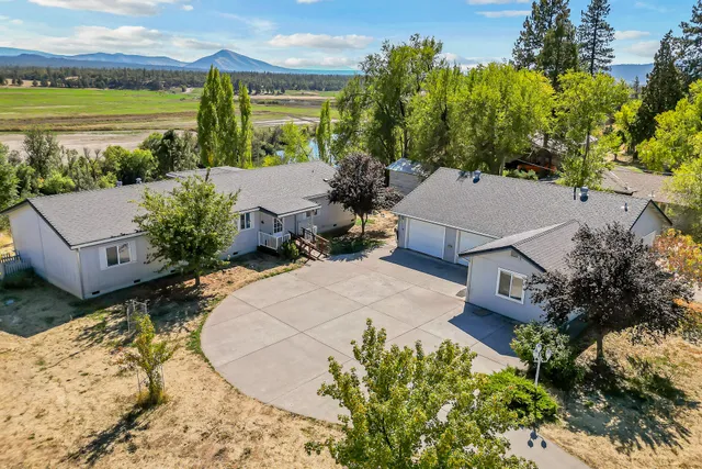 $299,000 | 43497 State Highway, Fall River Mills, CA 96028