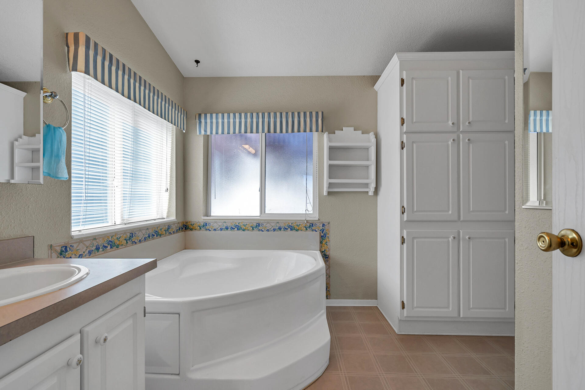 43497 State Highway Fall River Mills, CA 96028 - Photo 21 of 55 43497hwy299-19