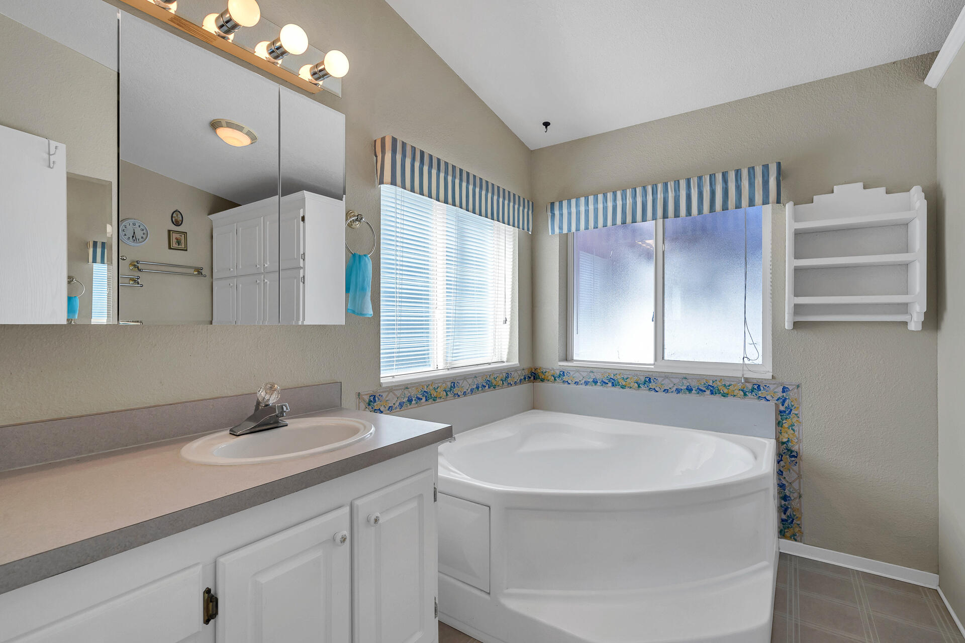 43497 State Highway Fall River Mills, CA 96028 - Photo 23 of 55 43497hwy299-64