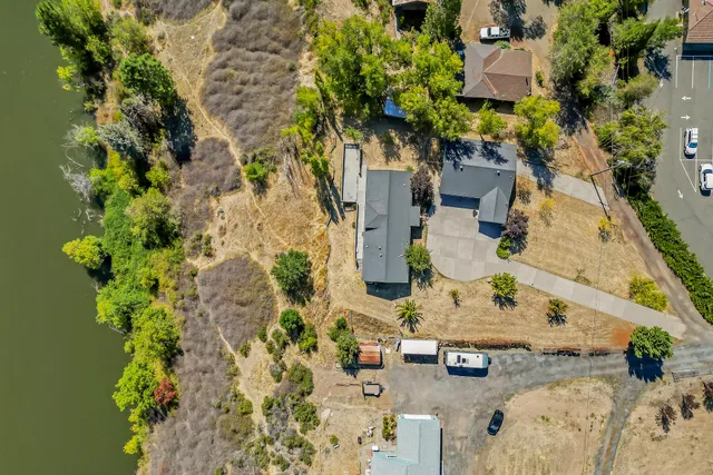 $299,000 | 43497 State Highway, Fall River Mills, CA 96028