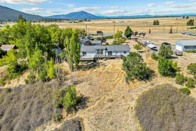 $299,000 | 43497 State Highway, Fall River Mills, CA 96028