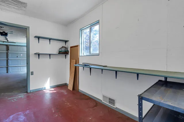 $299,000 | 43497 State Highway, Fall River Mills, CA 96028