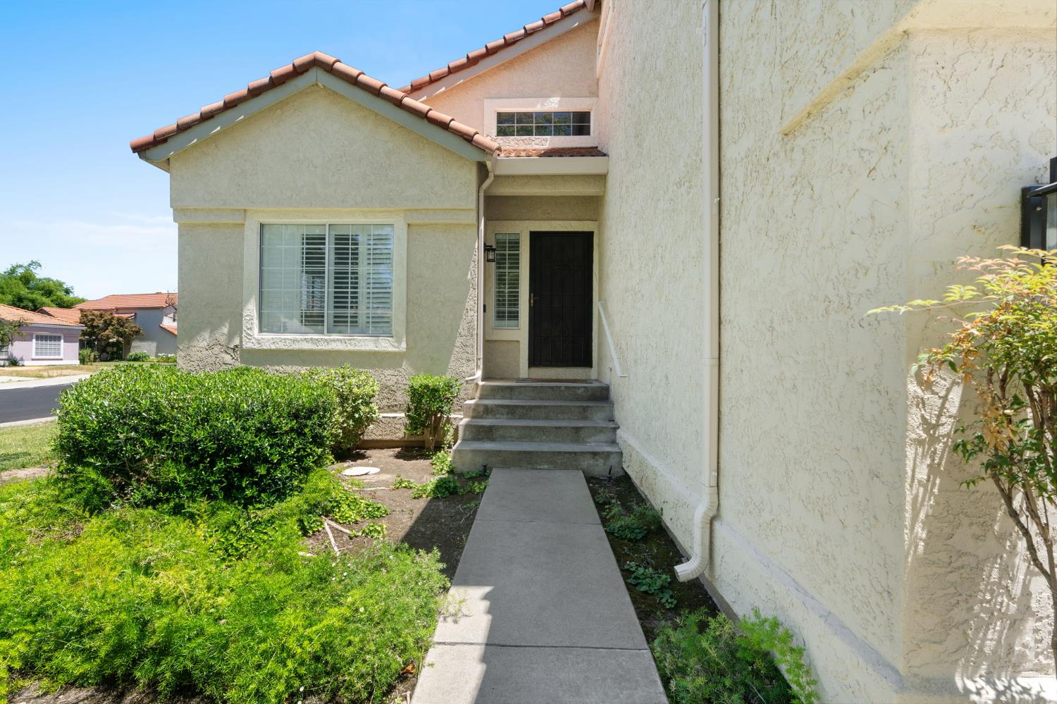 1004 Shasta Avenue Modesto, CA 95358 - Photo 4 of 63