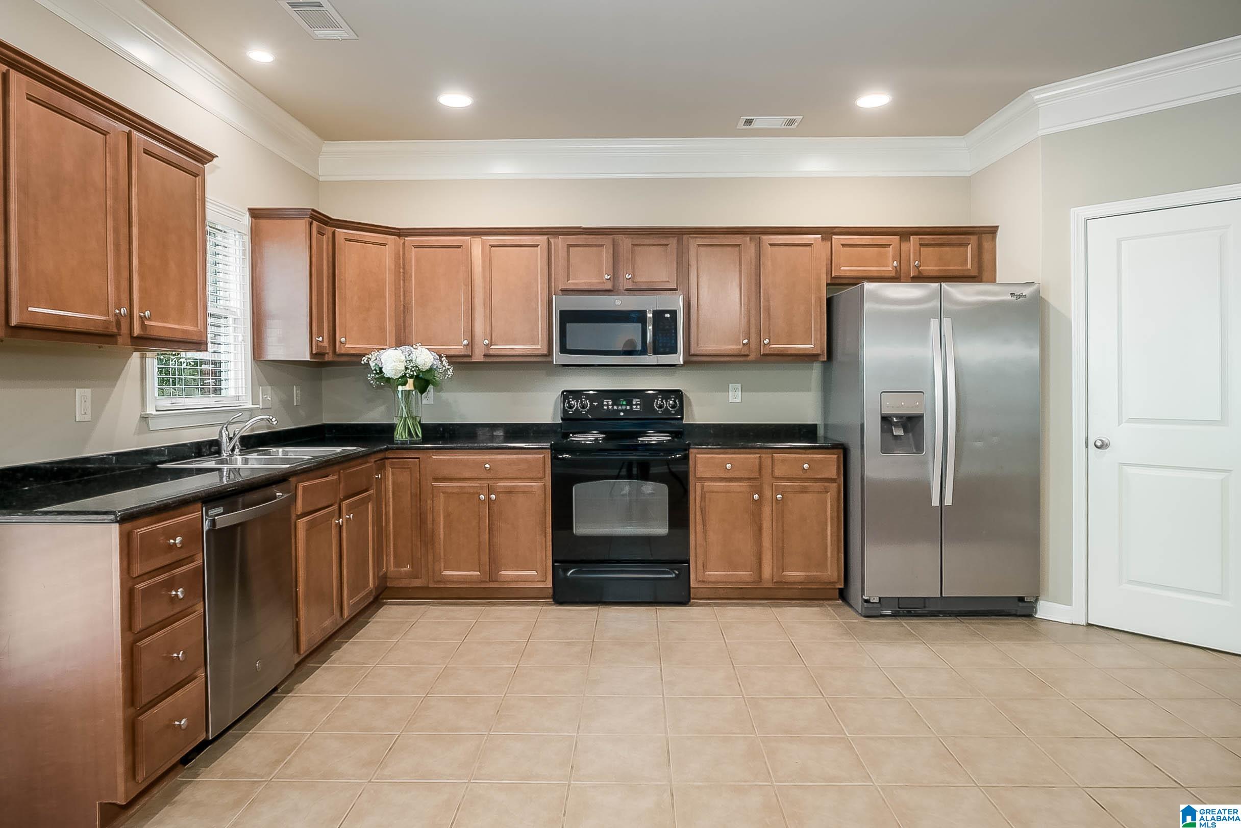1040 Inverness Cove Way Hoover, AL 35242 - Photo 5 of 22