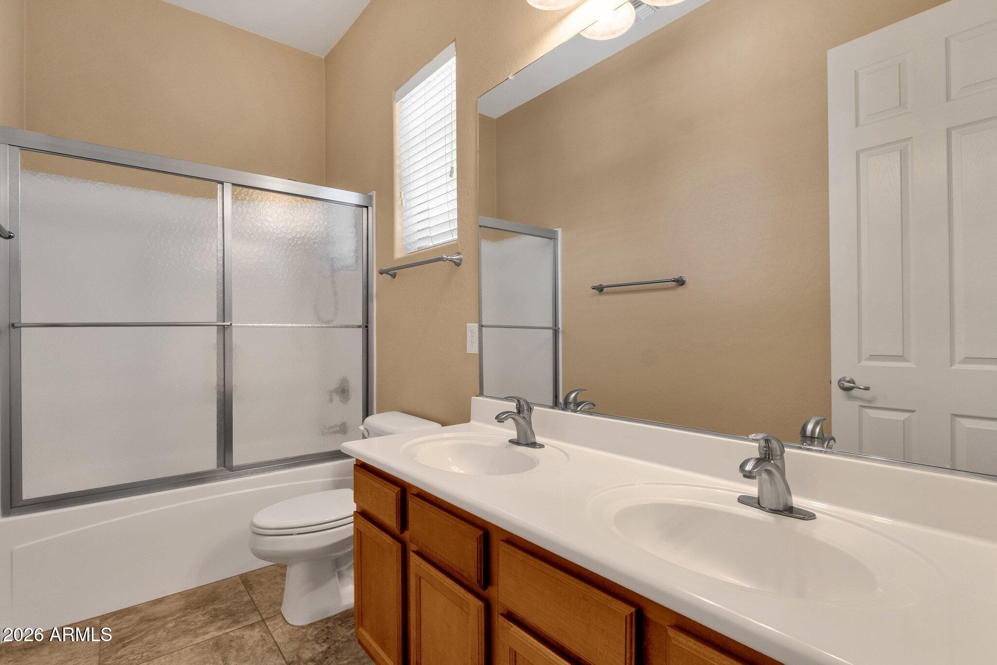 2403 East Robb Lane Phoenix, AZ 85024 - Photo 19 of 40
