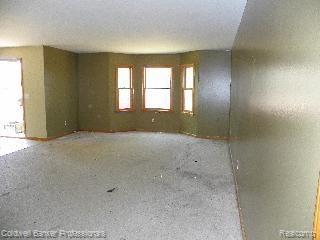 Lewis9823Livingrm