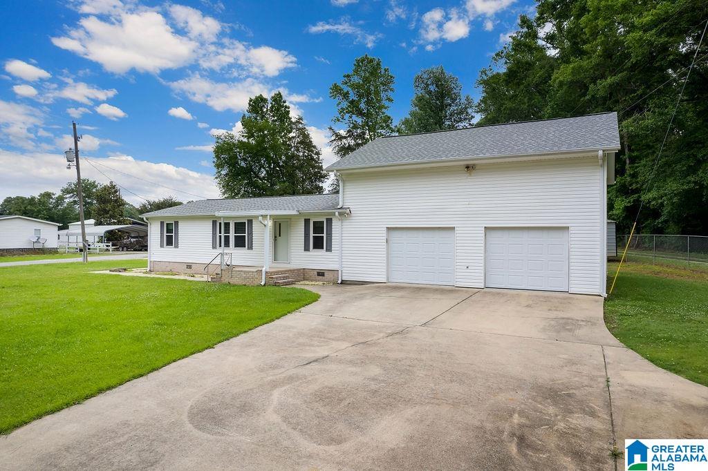 6536 County Road 151 Calera, AL 35040 - Photo 3 of 27