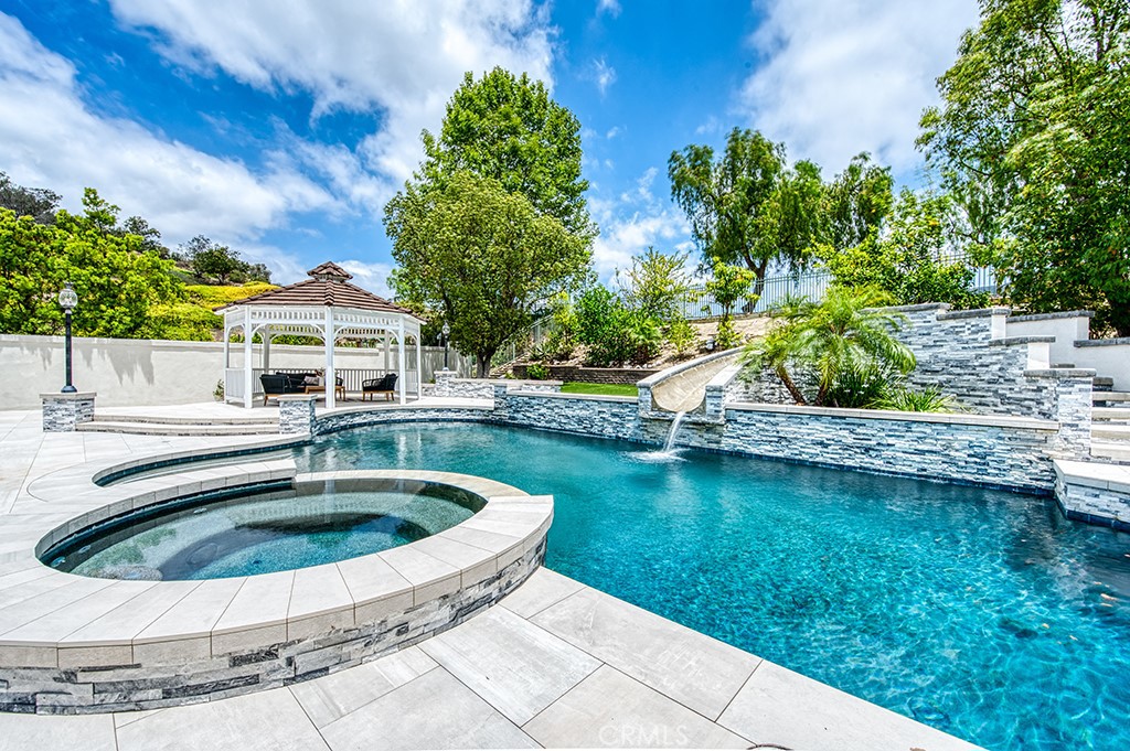 4 Field Point Rancho Santa Margarita, CA 92679 - Photo 23 of 44