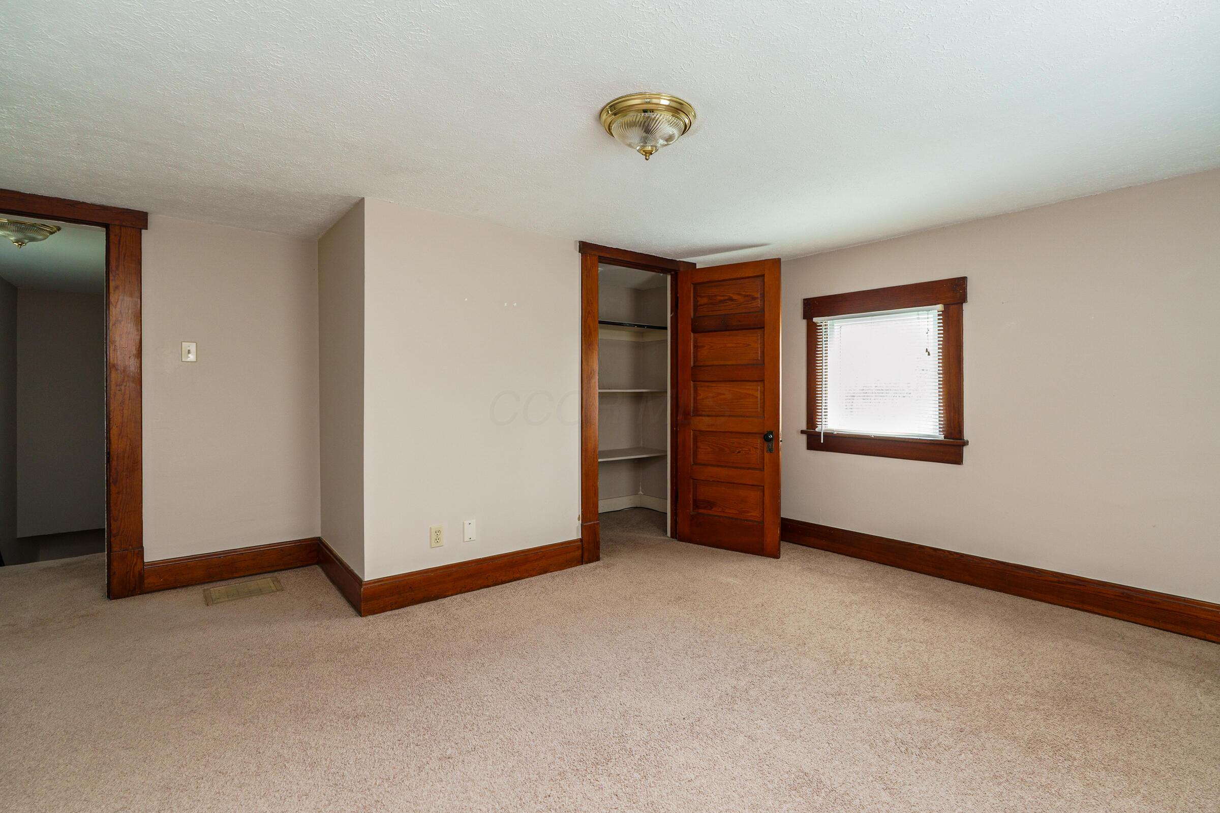 3068 Tremont Road Columbus, OH 43221 - Photo 15 of 23 Large