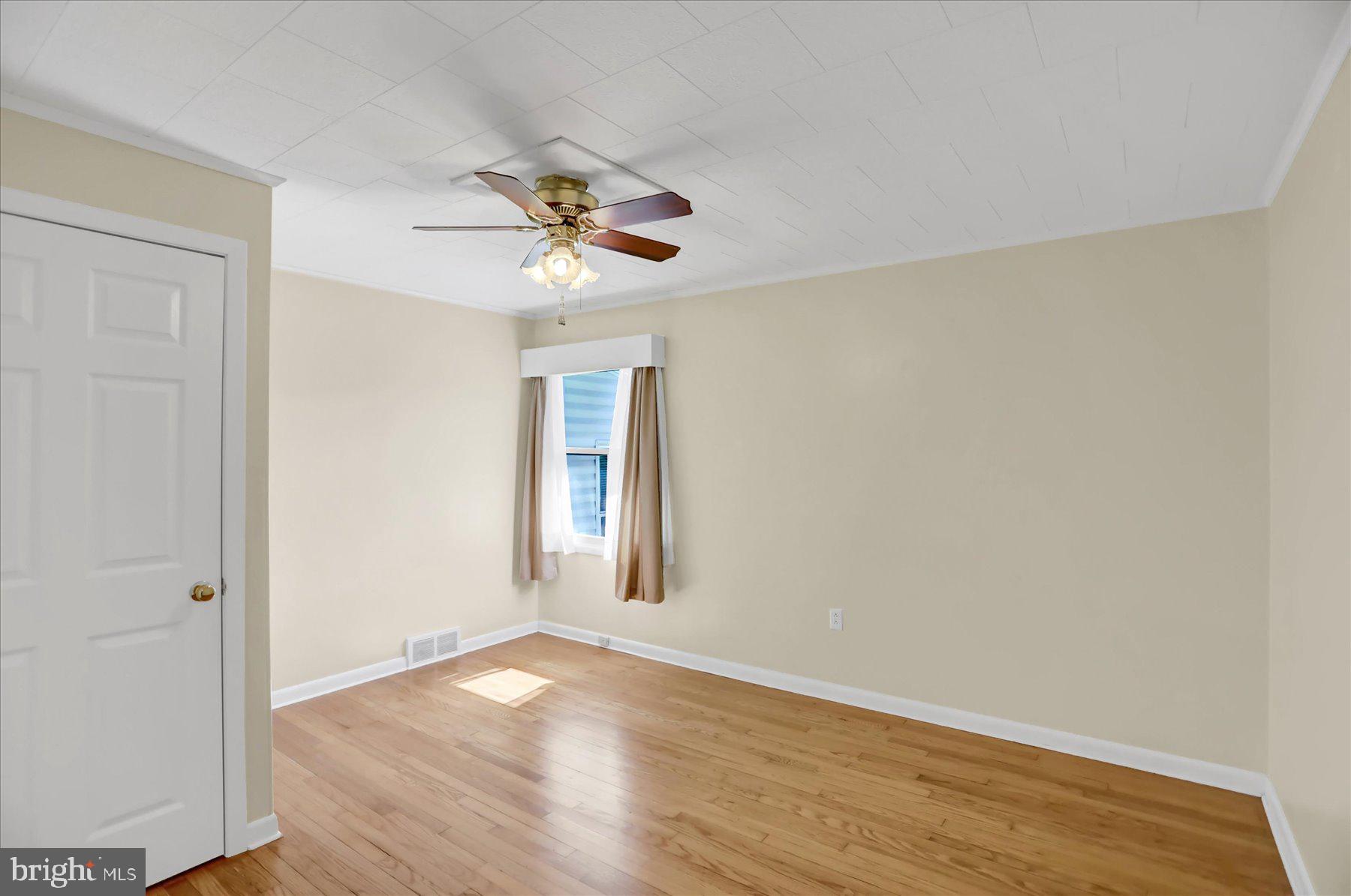 4287 Old Us-322 Reedsville, PA 17084 - Photo 15 of 33 Bright and airy room with charm.