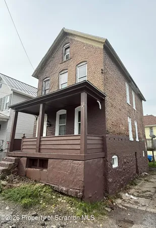 $129,900 | 2 Ferguson Place, Dunmore, PA 18509