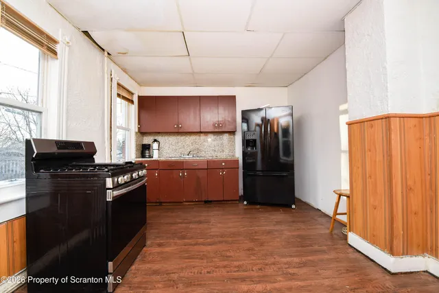 $140,000 | 2 Ferguson Place, Scranton, PA 18509